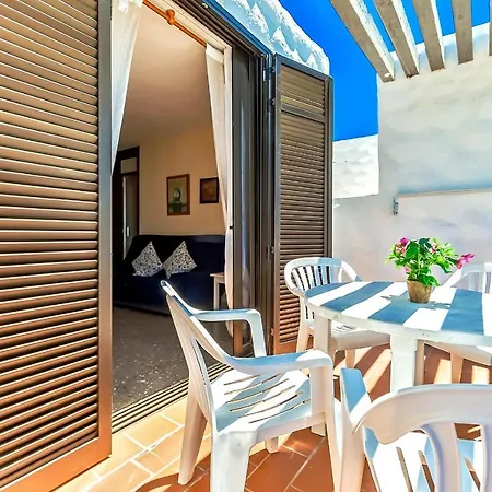 Near Playa De Americas With Wifi And Pool, Tenerife Sur Apartment *